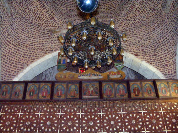 كنيسة السيدة العذراء المغيثة بحارة الروم (14)