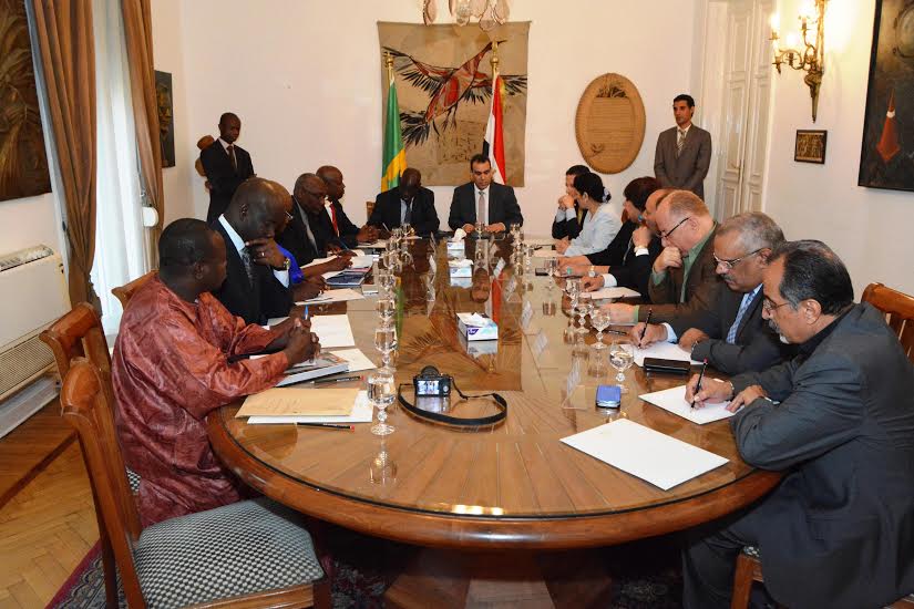 وزير الثقافة يوقع مع نظيره السنغالي البرنامج التنفيذي للتعاون الثقافي