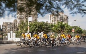 سفير هولندا يشارك بفاعليتين حول إستخدام الدراجات بمصر1
