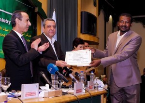 الأمير يشهد تخرج دفعة جديدة من الصحفيين الأفارقة 5