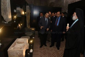 محافظ الأسكندرية يزور كنيسة إيفا أنجيلسموس للروم الأرثوذكس 4