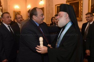 محافظ الأسكندرية يزور كنيسة إيفا أنجيلسموس للروم الأرثوذكس 9