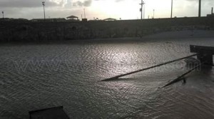 مياه البحر تغمر قرية مينا 4 بالكيلو 721