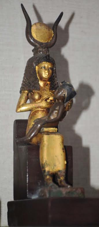 الآثار المصرية تحتفل بعيد الأم وبداية العام الصيني الجديد (4)