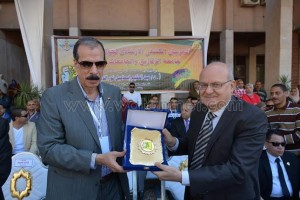 صور .. رئيس جامعة الزقازيق يفتتح المهرجان الكشفى للجوالة3