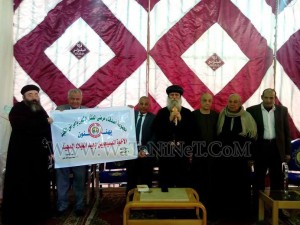وفود رسمية وشعبية تهنئ الأنبا بيمن بالعيد في قوص7