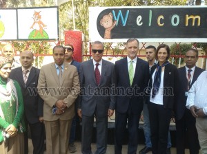 سفير أمريكا يزور مدرسة في قرية بصعيد مصر‬3